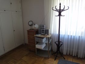 Einbauschrank im Schlafzimmer.jpg